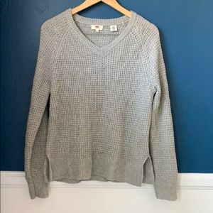 LEVI KNIT SWEATER